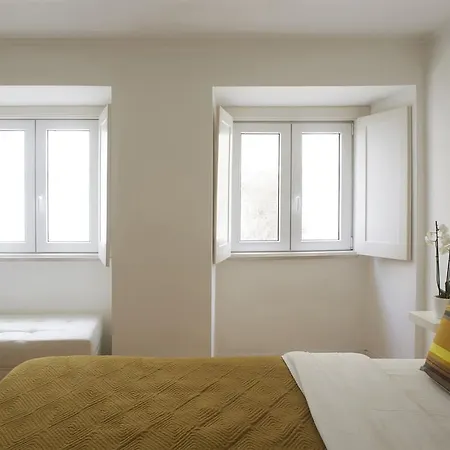 Daire Orange 3 House - Principe Real Lisboa
